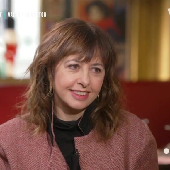 Valérie Bonneton se confie au sujet de sa rupture avec François Cluzet dans l'émission 50' inside sur TF1.