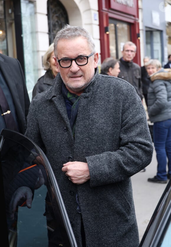 Exclusif - Christophe Dechavanne à la sortie des studios RTL à Neuilly-sur-Seine, France, le 30 janvier 2024.
