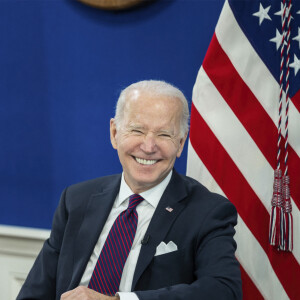 Joe Biden (président des Etats-Unis), et son chien Commander dans le bureau ovale de la Maison Blanche à Washington DC, le 20 janvier 2022. © Adam Schultz/White House/Planet Pix via Zuma Press/Bestimage