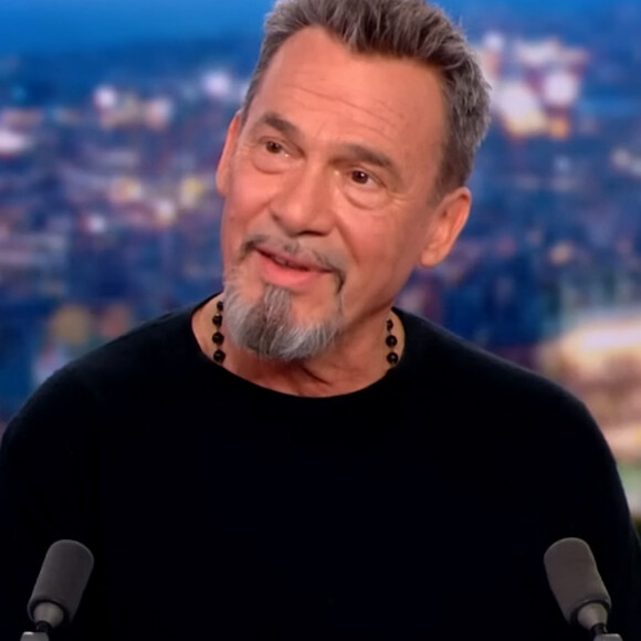Florent Pagny est absent des Enfoirés cette année.
Florent Pagny, qui va beaucoup mieux, était l'invité de Gilles Bouleau aux vingt heures de TF1. © Captute TV TF1 via Bestimage