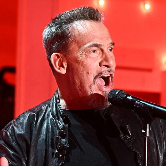 On espère tous qu'il sera rapidemment guéri !
Exclusif - Florent Pagny - Enregistrement de l'émission Vivement dimanche au studio Gabriel à Paris, le 10 novembre 2023, présentée par M.Drucker et diffusée le 26 novembre 2023 sur France 3. © Guillaume Gaffiot / Bestimage 
