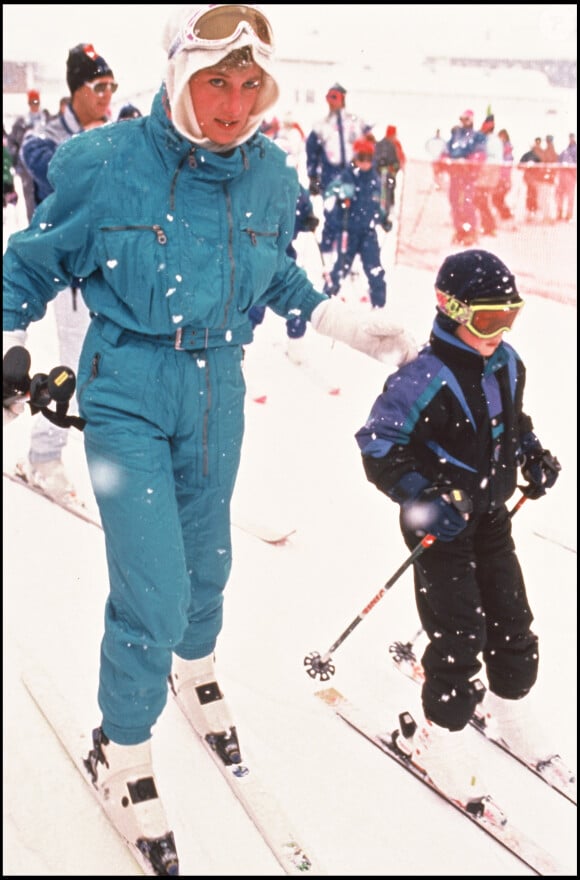 Archives - La princesse Diana et le prince Harry dont du ski à Lech.