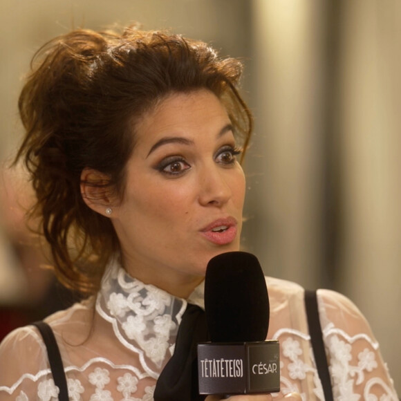Laurie Cholewa face à Léa Drucker dans son émission "Têtàtête(s)" pour Canal +.