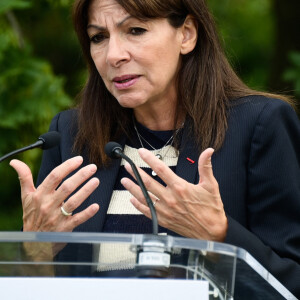 Anne Hidalgo lors de la visite de la modernisation de l'usine d'eau potable d'Orly, France, le 29 juin 2023. © Federico Pestellini/Panoramic/Bestimage