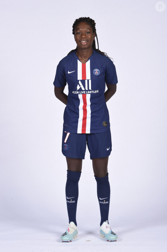 La joueuse devait partir en septembre 2022, mais elle est restée au-delà
 
Aminata Diallo - Photo Officielle, à Paris, France, le 21 octobre 2019. © PSG/Panoramic/Bestimage