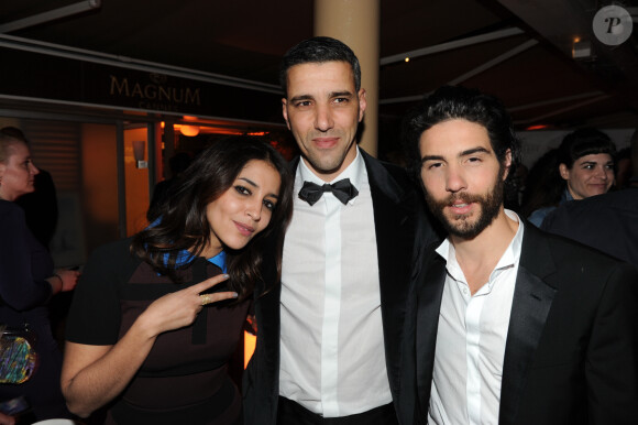 Exclusif - Leila Bekhti pose avec son mari Tahar Rahim accompagne de son frere Ahmed - Exclusif - Prix special -Soiree Magnum pour le film "Le passe" lors du 66eme festival de Cannes le 17 mai 2013. 