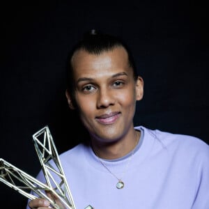 Exclusif - Le chanteur Stromae (Artiste masculin et Album "Multitude") en backstage de la 38ème cérémonie des Victoires de la musique à la Seine musicale de Boulogne-Billancourt, France, le 10 février 2023. © Moreau-Veren/Bestimage 