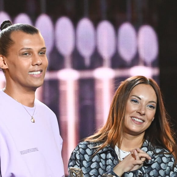 Le chanteur Stromae (Artiste masculin et Album "Multitude") avec sa femme Coralie Barbier lors de la 38ème cérémonie des Victoires de la musique à la Seine musicale de Boulogne-Billancourt, France, le 10 février 2023. © Coadic Guirec/Bestimage 