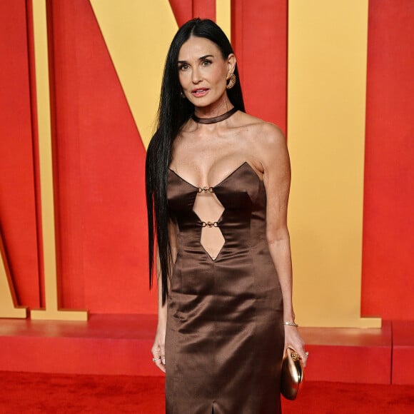 Demi Moore lors de la soirée des Oscars Vanity Fair 2024 organisée par Radhika Jones au Wallis Annenberg Center for the Performing Arts à Beverly Hills, Los Angeles, Californie, Etats-Unis, le 10 mars 2024. 