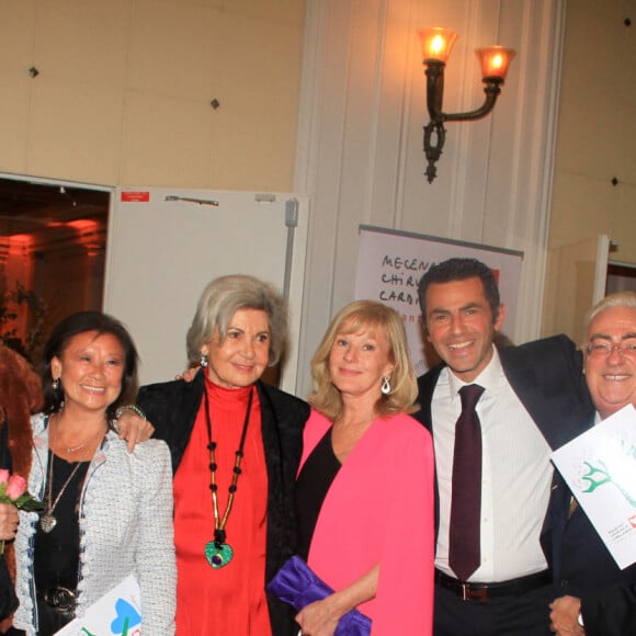 Emmanuelle Galabru, Danièle Gilbert, Jeanne d’Hauteserre, Elisa Servier, Michael Doulikian, Jean-Michel Aubrun, Hervé Michel Dansac, Christian Cartier lors de la soirée "Les talents du coeur" au profit de l'association Mécénat Chirurgie Cardiaque à la salle Gaveau à Paris le 4 mars 2024. © Philippe Baldini / Bestimage  "Les talents du coeur" evening in aid of the Mécénat Chirurgie Cardiaque association at the Salle Gaveau in Paris on 4 March 2024. 