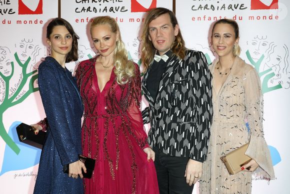 Adèle de Fontenay (habillée en Christophe Guillarmé), Béatrice Rosen (habillée en Christophe Guillarmé), Christophe Guillarmé et Sarah Saldmann (habillée en Christophe Guillarmé) - Soirée "Les talents du coeur" au profit de l'association Mécénat Chirurgie Cardiaque à la salle Gaveau à Paris le 4 mars 2024. © Coadic Guirec/Bestimage 