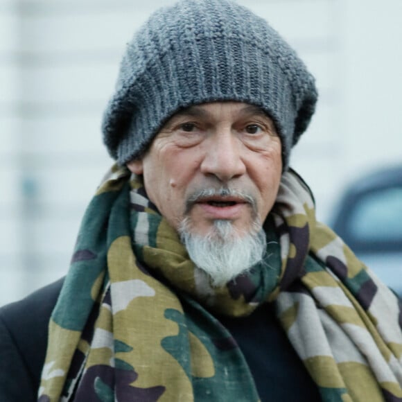 Florent Pagny a un jour été rattrapé par le fisc.
Exclusif - Florent Pagny - Sorties de l'émission "Vivement Dimanche" à Paris, France