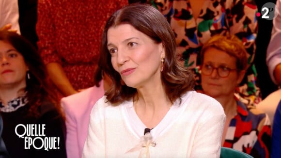 Christine Dupont de Ligonnès, la soeur de Xavier venue promouvoir son livre intitulé "Xavier, mon frère, présumé innocent" sur le plateau de "Quelle époque".