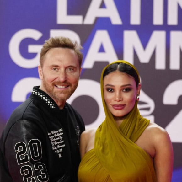 Leur bébé se prénomme Cyan
David Guetta et sa compagne Jessica Ledon, enceinte, lors du photocall de la cérémonie des "Latin Grammy Awards 2023" à Séville, le 16 novembre 2023.