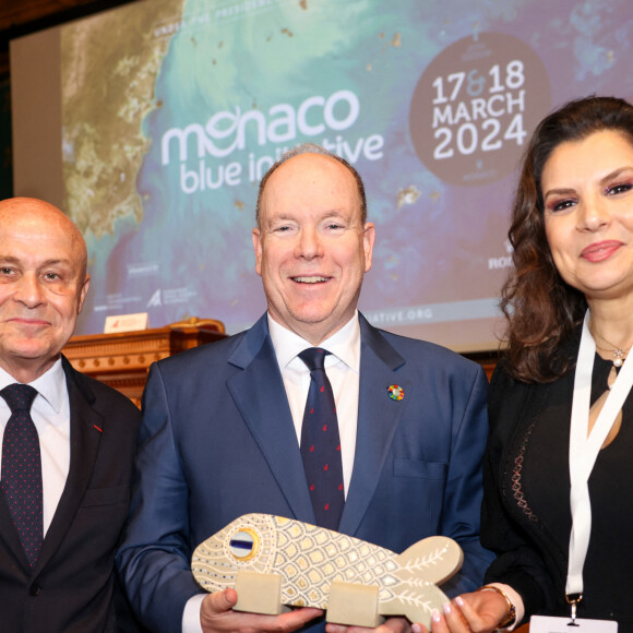 Exclusif - Olivier Poivre d'Arvor, le prince Albert II de Monaco et guest lors de la signature MoU à la 15ème édition de la Monaco Blue Initiative à Monaco, le 18 mars 2024. © Claudia Albuquerque/Bestimage 