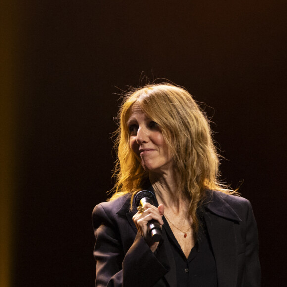 Sandrine Kiberlain et Edouard Baer ont ainsi pu se retrouver, 9 ans après avoir tourné le film "Encore heureux" dans lequel ils incarnaient deux amoureux
Sandrine Kiberlain, Edouard Baer au concert du gala des 20 ans de la fondation Recherche Alzheimer "2 générations chantent pour la 3ème" à l'Olympia à Paris le 18 mars 2024. © Cyril Moreau / Bestimage 