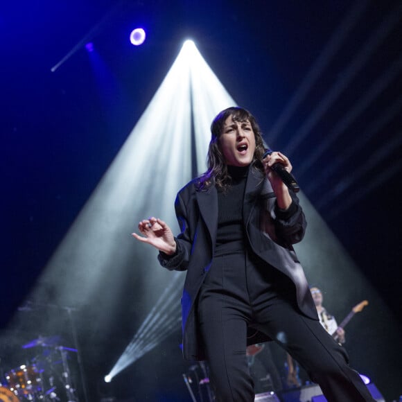 Juliette Armanet au concert du gala des 20 ans de la fondation Recherche Alzheimer "2 générations chantent pour la 3ème" à l'Olympia à Paris le 18 mars 2024. © Cyril Moreau / Bestimage 