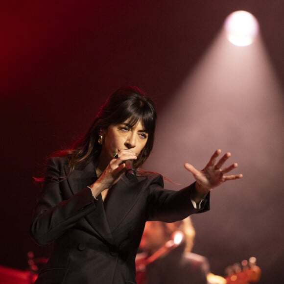 Nolwenn Leroy au concert du gala des 20 ans de la fondation Recherche Alzheimer "2 générations chantent pour la 3ème" à l'Olympia à Paris le 18 mars 2024. © Cyril Moreau / Bestimage 