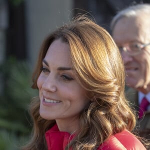 Kate Catherine Middleton, a participé aux activités caritatives de Noël avec les familles et les enfants lors de sa visite à la "Peterley Manor Farm" à Buckinghamshire. Le 4 décembre 2019