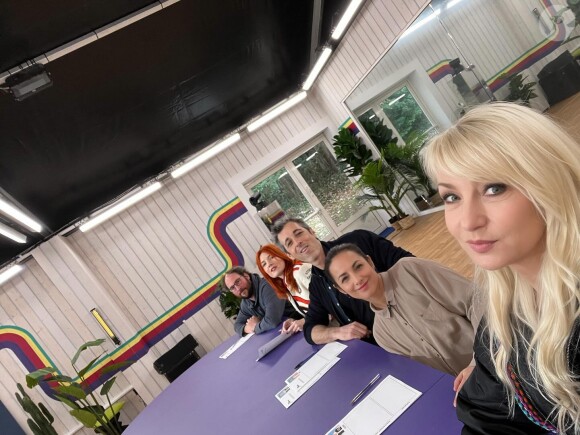 Cécile Chaduteau, Malika Benjelloun, Michaël Goldman, Adeline Toniutti et Pierre de Brauer avant une évalution de la "Star Academy 2023"