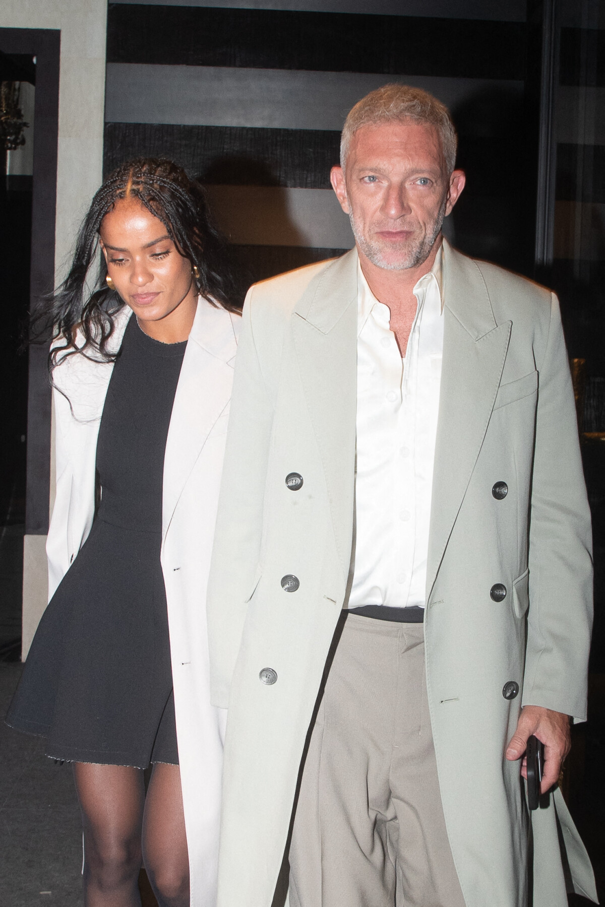 photo-vincent-cassel-et-sa-compagne-narah-baptista-la-sortie-d-un