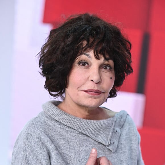 "A ce jour, je crois, que je n'ai plus d'ennemi. J'en ai eu, j'ai eu des engueulades. Comme avec Isabelle Mergault , ça a duré 10 ans, mais maintenant on est amis" a-t-il confié
Exclusif - Isabelle Mergault - Enregistrement de l'émission Vivement Dimanche présentée par M.Drucker au Pavillon Gabriel à Paris le 9 janvier 2024. Diffusion sur France 3 le 14/01/2024. 