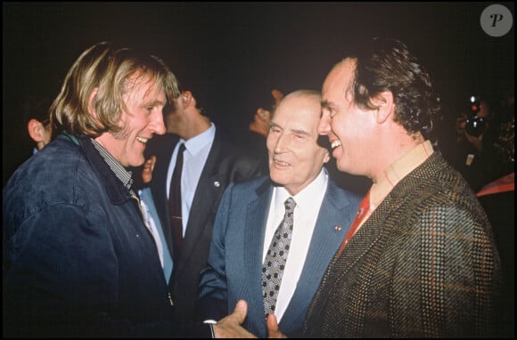 Il était le neveu de François Mitterrand
Gérard Depardieu, François Mitterrand et Frédéric Mitterrand à la première de "Germinal" à Lille.
