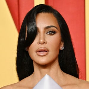 Kim Kardashian est dévastée par le décès brutal de sa tante, Karen Houghton.
Kim Kardashian lors de la soirée des Oscars Vanity Fair organisée par Radhika Jones au Wallis Annenberg Center for the Performing Arts à Beverly Hills.