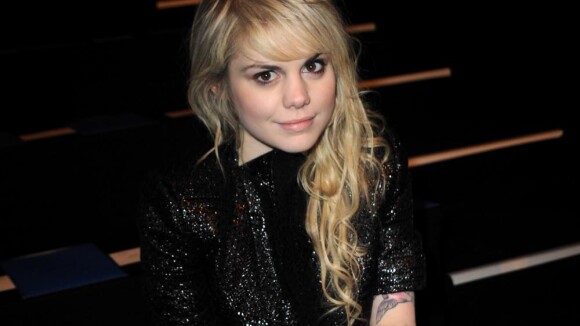 Coeur de Pirate : Elle s'improvise attachée de presse de son boyfriend !
