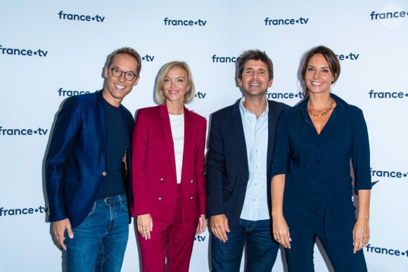 Le journaliste a livré quelques détails sur leur tandem lors d'une interview pour "Gala".
Damien Thévenot, Maya Lauqué, Thomas Sotto, Julia Vignali lors du photocall dans le cadre de la conférence de presse de France Télévisions au Pavillon Gabriel à Paris, France, le 24 août 2021. © Pierre Perusseau/Bestimage