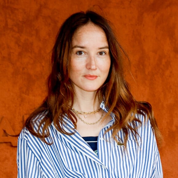 Anaïs Demoustier est enceinte de son deuxième enfant. 
Anaïs Demoustier au village lors des Internationaux de France de tennis de Roland Garros à Paris, France. © Jacovides-Moreau/Bestimage 