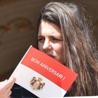 PHOTOS Charlotte Casiraghi à la messe de Pâques en famille, son fils Raphaël Elmaleh adorable enfant de choeur