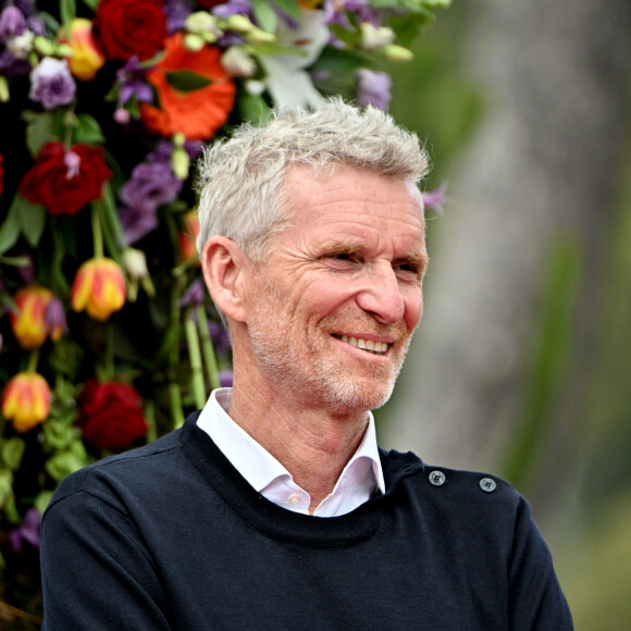 Il a ainsi partagé une photo en story sur Instagram.
Exclusif - Denis Brogniart, le parrain de l'événement, durant la remise des prix de la 4ème édition du Festival des Jardins de la Côte d'Azur, dans les jardins de la villa Eilenroc, à Antibes Juan les Pins, le 26 mars 2023. © Bruno Bebert / Bestimage