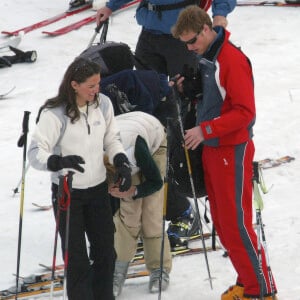 Prince William et Kate Middleton, premières vacances au ski à Klosters, Suisse, avril 2004. @ Splash News