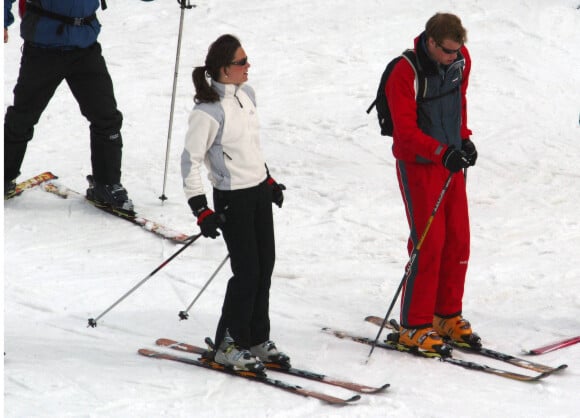 Prince William et Kate Middleton, premières vacances au ski à Klosters, Suisse, avril 2004. @ Splash News