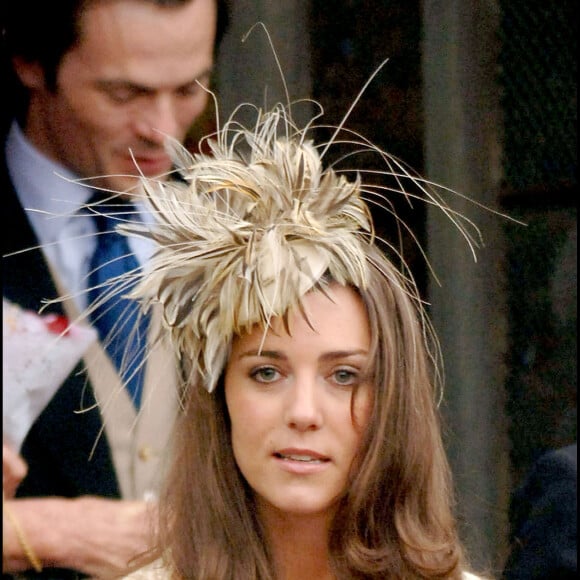 Kate Middleton - Mariage de Laura Parker-Bowles et Harry Lopes à l'église Saint Cyriac de Lacock, 6 mai 2006.