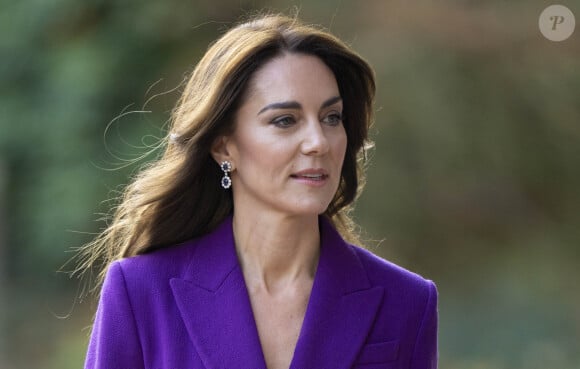 Kate Middleton arrive au Design Museum pour co-organiser l'événement avec le Centre de la Fondation Royale pour la petite enfance à Londres le 15 novembre 2023.