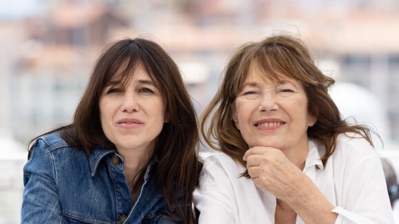 "Elle m'a dit que c'était de sa faute" : Charlotte Gainsbourg révèle un secret de sa mère Jane Birkin, son père Serge Gainsbourg impliqué