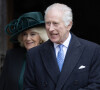 Dans leur maison où ils se sont mariés. 
Le roi Charles III d'Angleterre et Camilla Parker Bowles, reine consort d'Angleterre - Les membres de la famille royale britannique arrivent à la chapelle Saint-George pour assister à la messe de Pâques. Windsor, le 31 mars 2024. 