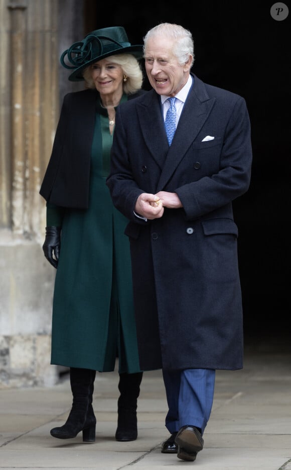 Le roi Charles et Camilla vont passer leur 19ème anniversaire de mariage en Ecosse. 
Le roi Charles III d'Angleterre et Camilla Parker Bowles, reine consort d'Angleterre - Les membres de la famille royale britannique arrivent à la chapelle Saint-George pour assister à la messe de Pâques. Windsor. 