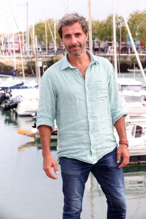 "J'étais très abîmé", concède-t-il pour Télé Star. 
Alexandre Varga au photocall du film "Le Furet" lors de la 23ème édition du Festival de la Fiction tv de la Rochelle 2021 à La Rochelle, France, le 15 septembre 2021. © Jean-Marc Lhomer / Bestimage