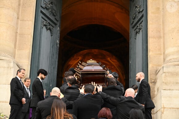 illustration (cercueil) lors des obsèques de Alexis Gruss en l'Église Saint-Roch à Paris le 11 avril 2024. 