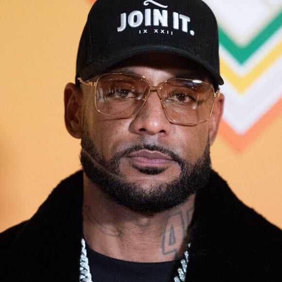 Anne Cibron, connue pour le management des carrières de rappeurs comme Booba a assigné en 2019, Nekfeu devant le tribunal judiciaire de Paris.
Booba assiste au défilé Casablanca Womenswear printemps/été 2024 dans le cadre de la semaine de la mode de Paris à Paris, France, le 01 octobre 2023. Photo par Aurore Marechal/ABACAPRESS.COM