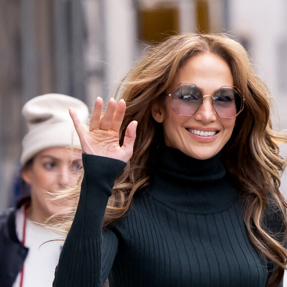 Jennifer Lopez déjeune avec Matt Damon et sa femme le 14 avril 2024 à New York City, NY, USA. Photo par janet Mayer/INSTARImages/ABACAPRESS.COM