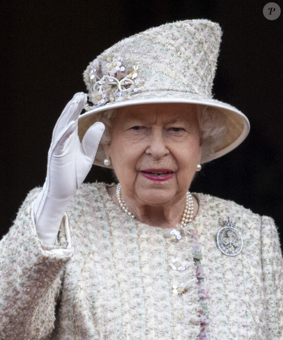 Liz Truss s'est confiée sur sa dernière discussion avec Elizabeth II, deux jours avant sa mort
 
La reine Elisabeth II d'Angleterre - La famille royale au balcon du palais de Buckingham lors de la parade Trooping the Colour 2019, célébrant le 93ème anniversaire de la reine Elisabeth II, Londres, le 8 juin 2019. 