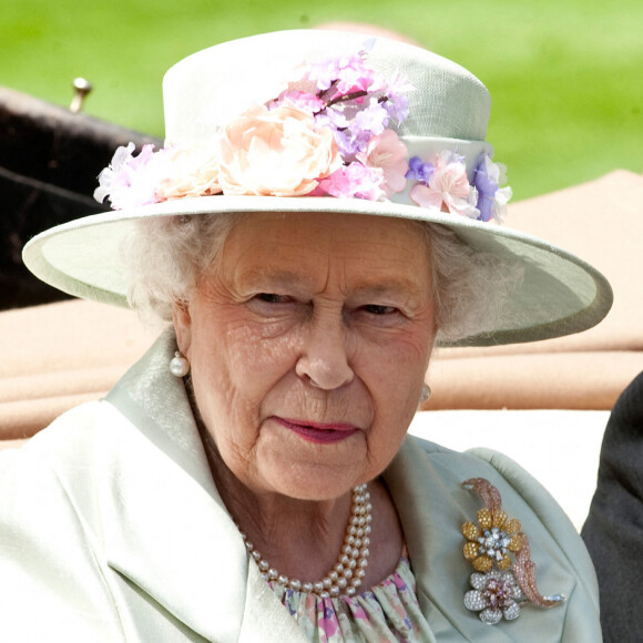 "Ça n'aurait pas dû arriver aussi vite", conclut Liz Truss sur la mort d'Elizabeth II
 
Archives - Le prince Philip, duc d'Edimbourg et la reine Elisabeth II d'Angleterre lors du deuxième jour des courses hippiques à Ascot.
