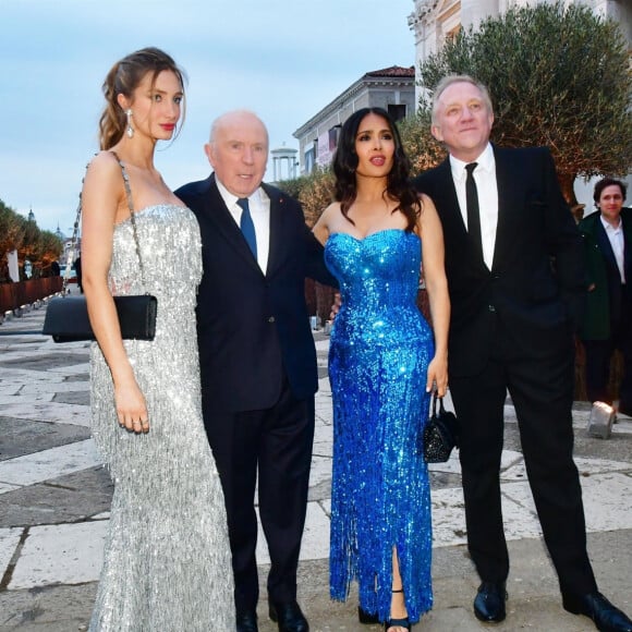 Mathilde Pinault, François Pinault, Salma Hayek, François-Henri Pinault - La famille Pinault est réunie au dîner de gala de la Fondation Cini juste avant la 60ème biennale de Venise le 17 avril 2024.