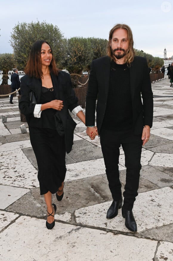 L'actrice Zoe Saldana est venue accompagnée de son mari, Marco Perego
 
Zoe Saldana, Marco Perego - La famille Pinault est réunie au dîner de gala de la Fondation Cini juste avant la 60ème biennale de Venise le 17 avril 2024.
