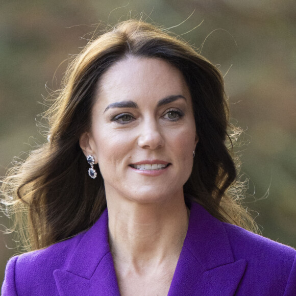 Catherine (Kate) Middleton, princesse de Galles arrive au Design Museum pour co-organiser l'événement avec le Centre de la Fondation Royale pour la petite enfance à Londres le 15 novembre 2023. 