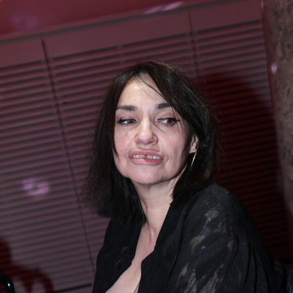 Béatrice Dalle - 20ème édition du dîner de la Mode du Sidaction, "Annees Palace" au Pavillon Cambon Capucines à Paris le 6 juillet 2023. © Rachid Bellak/Bestimage